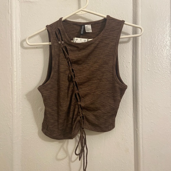 🤎 NWT H&M Divided Front Lace-Up Crop Top - Picture 2 of 5